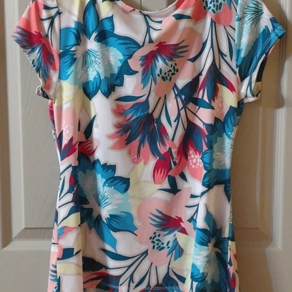 Worthington Women Petite P/m  Floral Work Blouse Short Sleeve Business Apparel - Picture 4 of 5